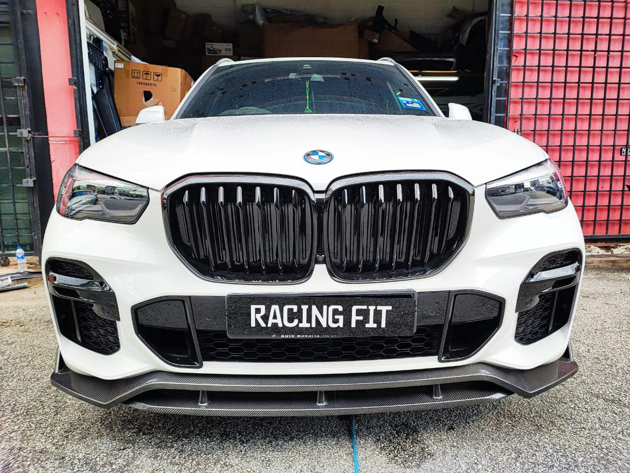 X5 G05 M PERFORMANCE CARBON SKIRTING